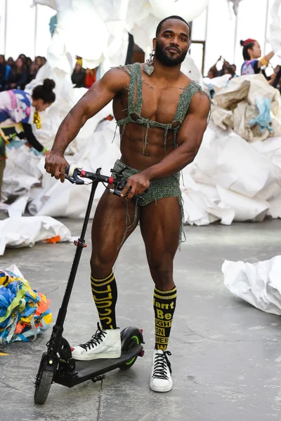 Look 39